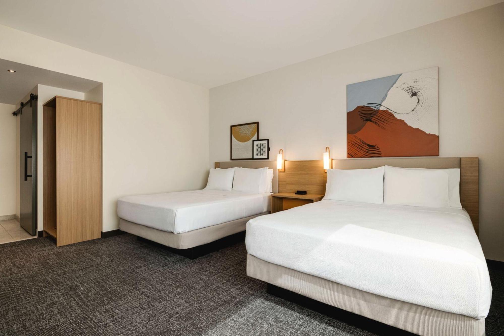 Spark By Hilton Las Vegas Airport Exterior photo